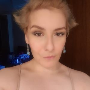 Meet your Posher, Dana